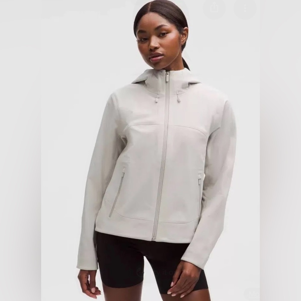 LULULEMON CITY TO TRAIL JACKET SIZE XXS